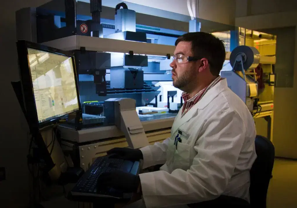 national-cancer-institute-X9Iq79PFif4-unsplash Analytical Laboratory Equipment Manufacturer